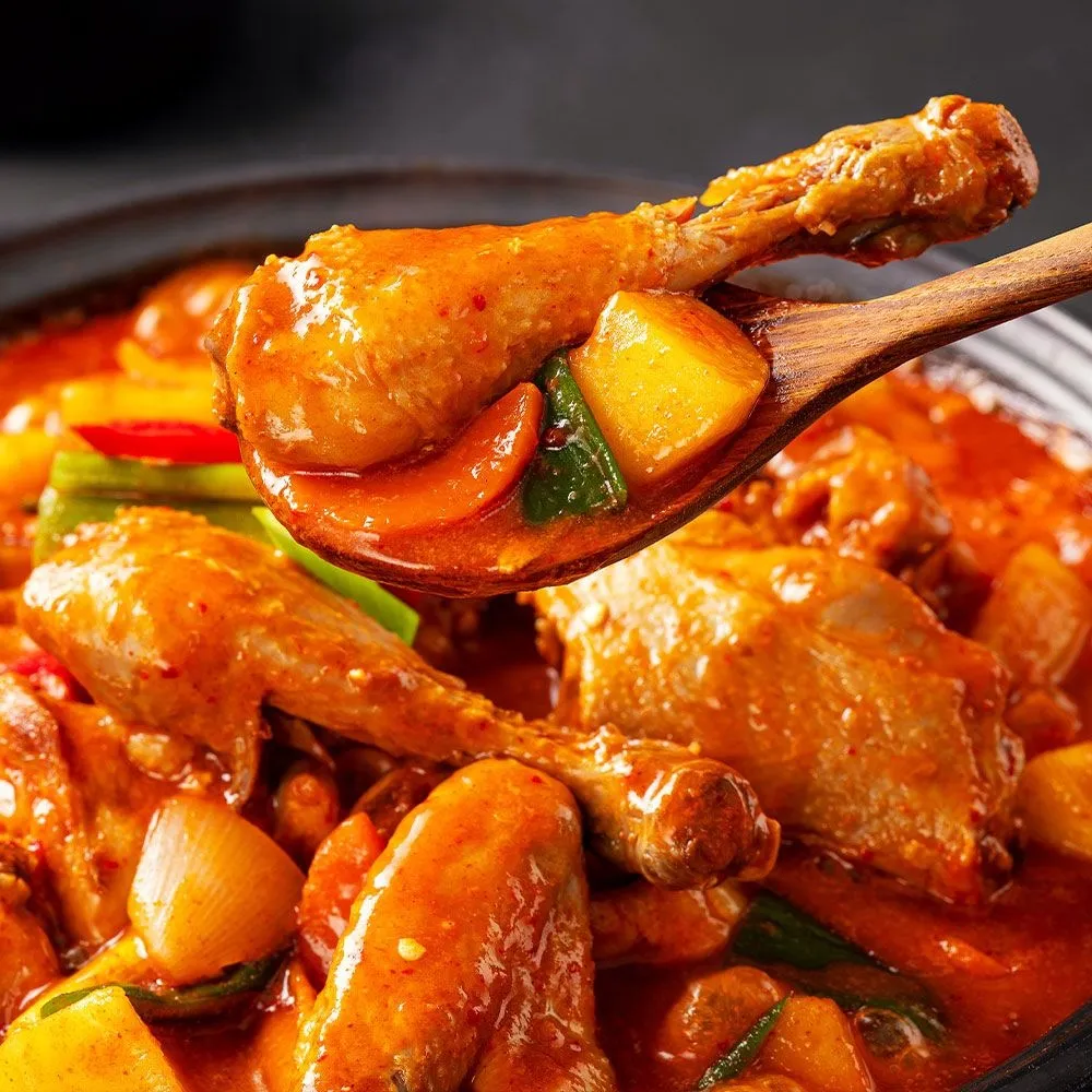 [푸드앳홈][APP전용] 간편 매콤 국내산 닭볶음 1kg+1kg(팩당 3인분) 외 : 롯데ON