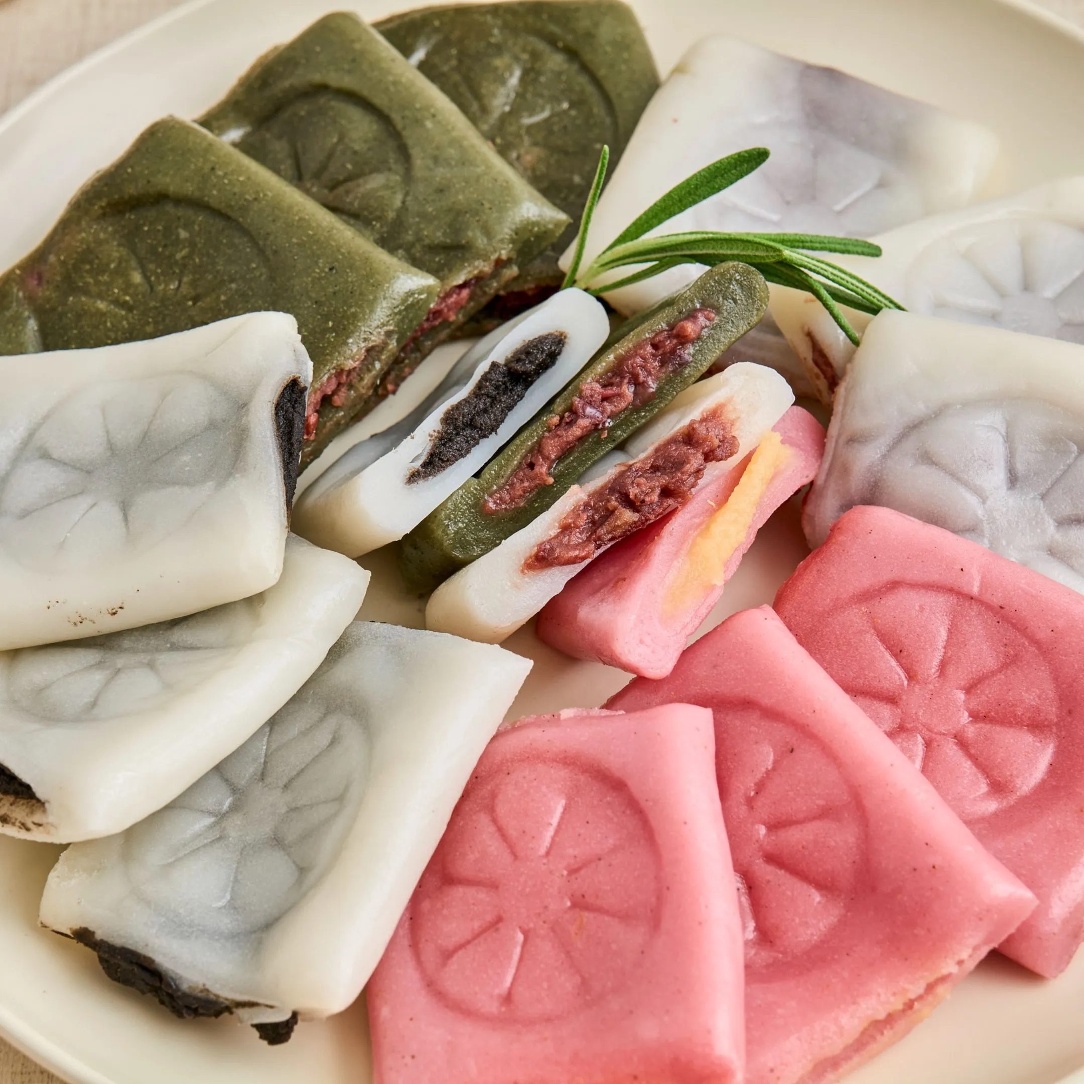 [더바른떡][롯데온 최저가] 더바른떡 팥/흑임자/고구마앙꼬절편 500G+500G : 롯데ON