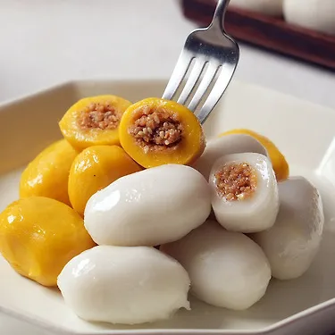 100% 국내산 멥쌀 굳지않는 깨 송편 500g+500g 외 추석 떡 상차림 절편 인절미 찹쌀떡 골라담기 | 톡딜
