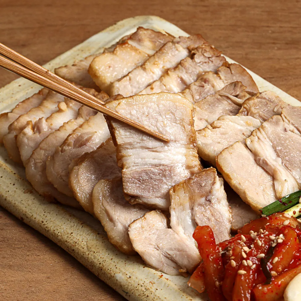 극소수 보쌈 삼겹 수육 200g 밀키트