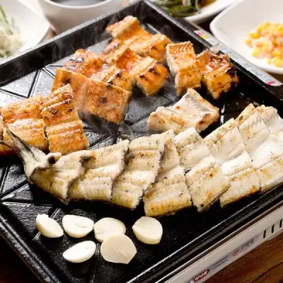 국내산 자포니카 특대 민물장어 1kg (1-2미) 손질후 750g